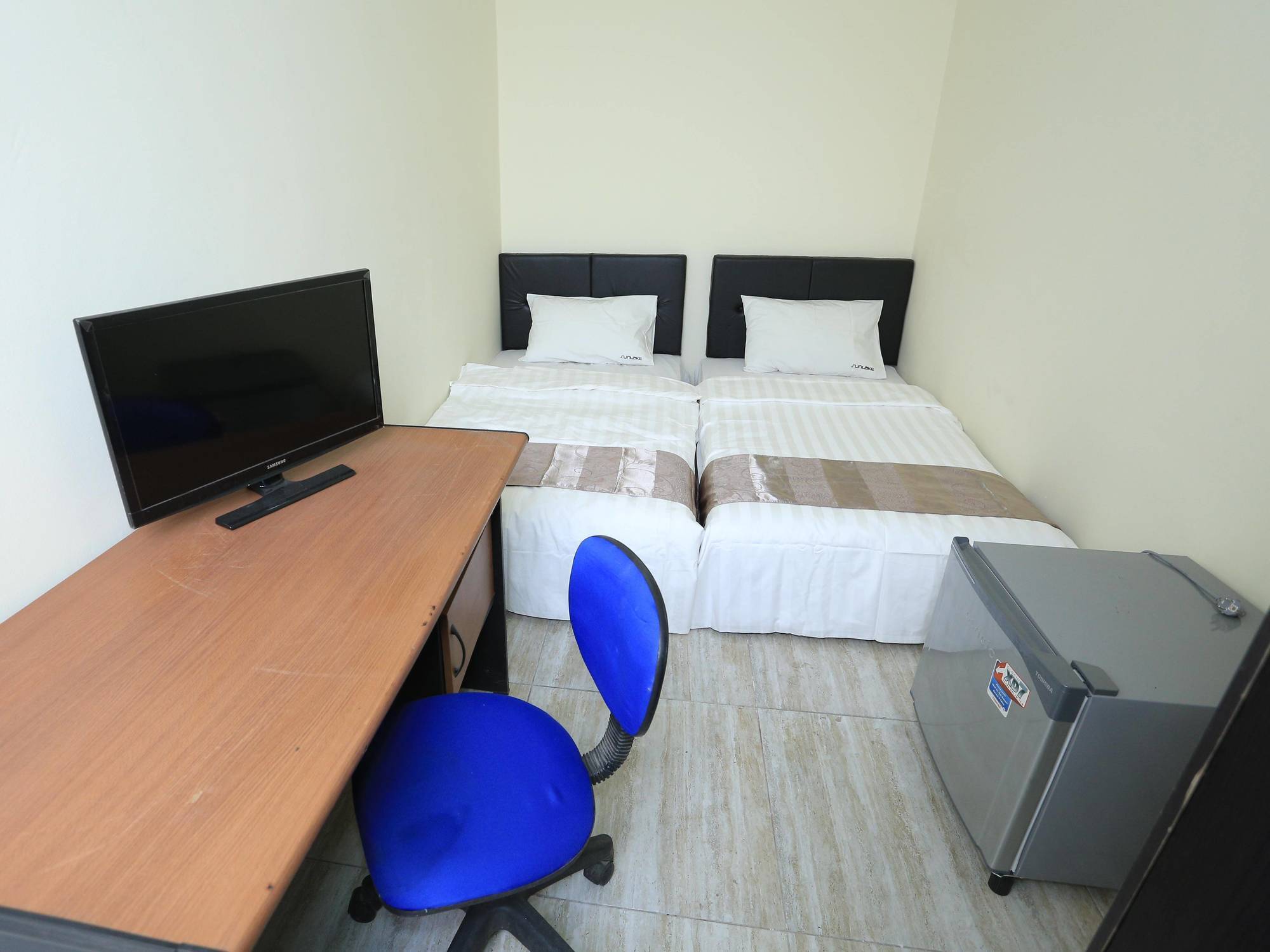 Hotel Ds Colive Siliwangi Semarang Exterior foto